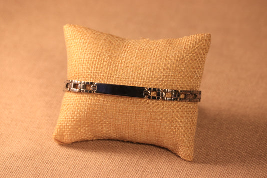 Rounded Rectangle Plate Square Link Bracelet